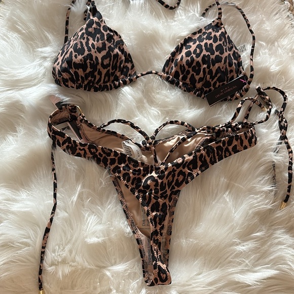 Victorias Secret Brazilian Thong Bikini - Picture 5 of 9